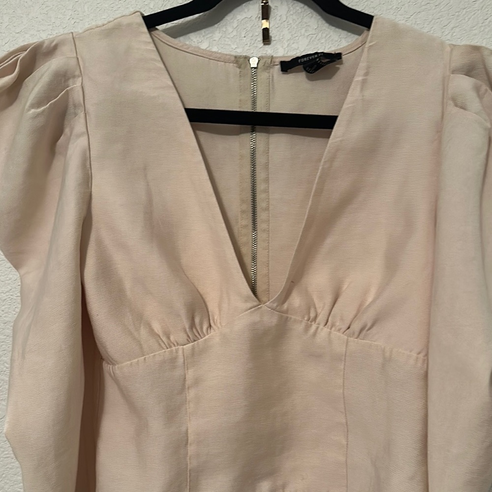 Forever 21 Tan Asymmetrical Puff Sleeve Crop Blouse - Picture 4 of 9